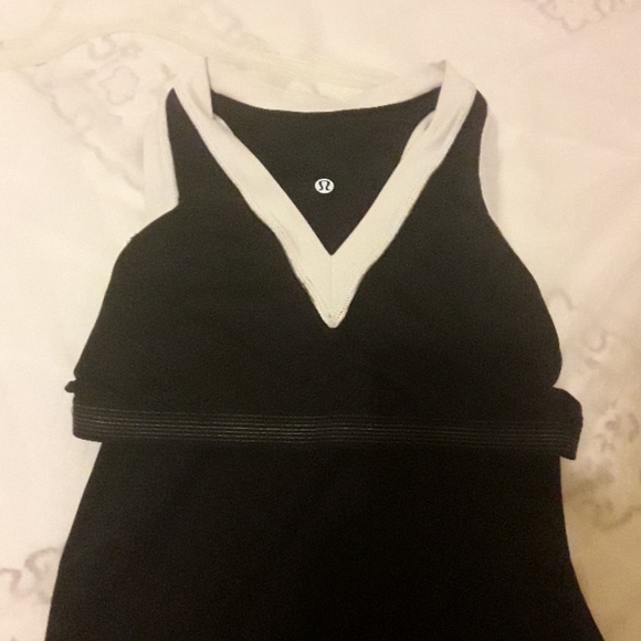 Lululemon tanktop size 6 - Picture 5 of 5